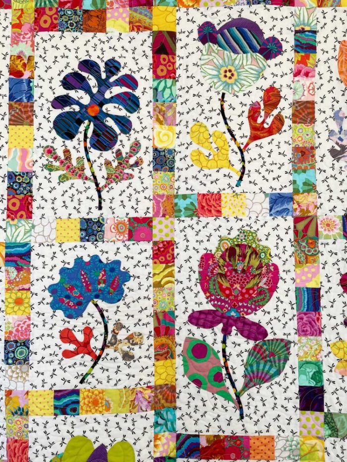 Floral Applique Quilt - Image 5