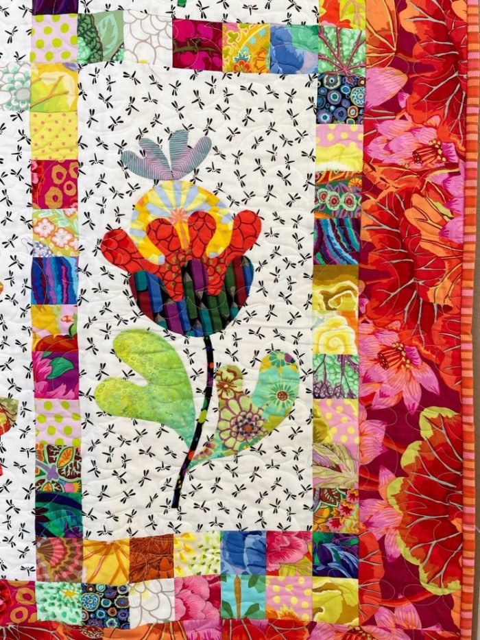 Floral Applique Quilt - Image 4