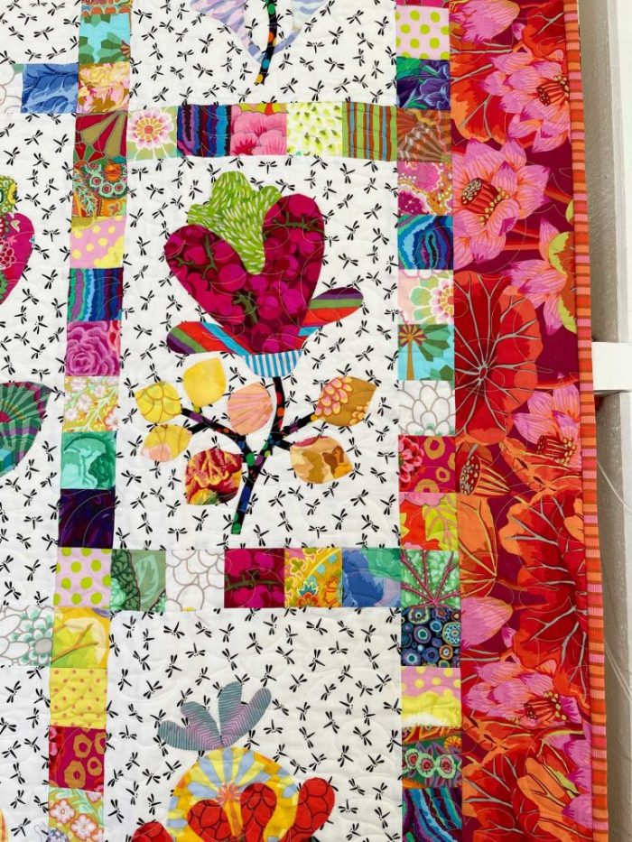 Floral Applique Quilt - Image 3