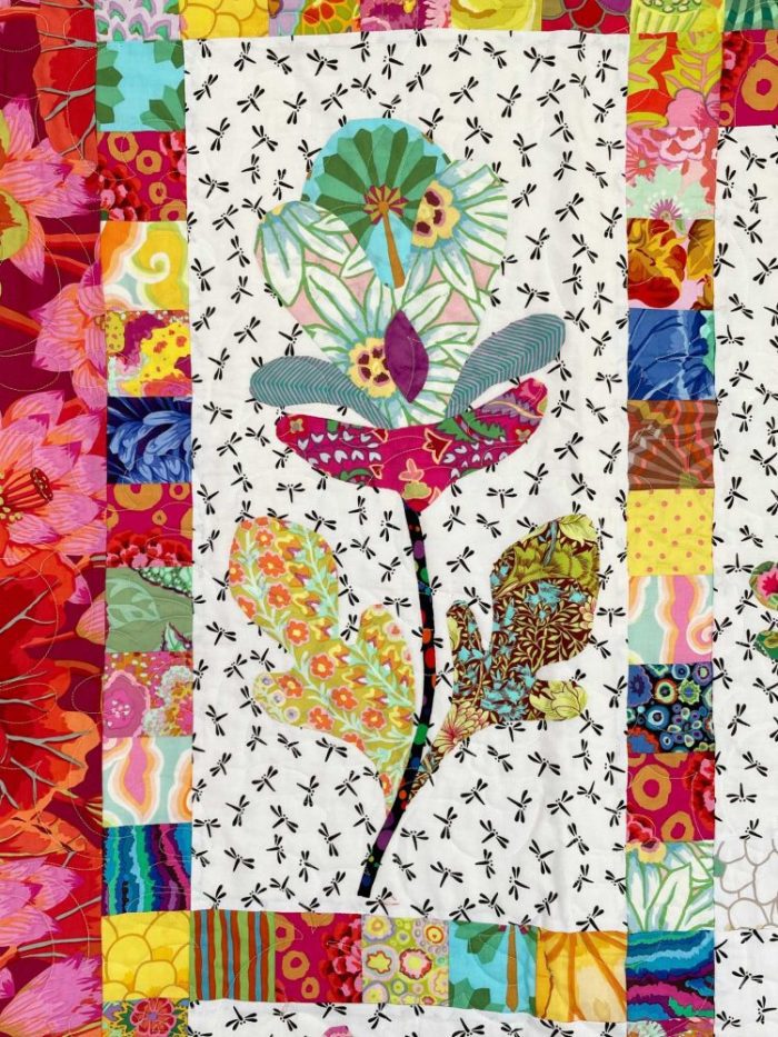 Floral Applique Quilt - Image 9