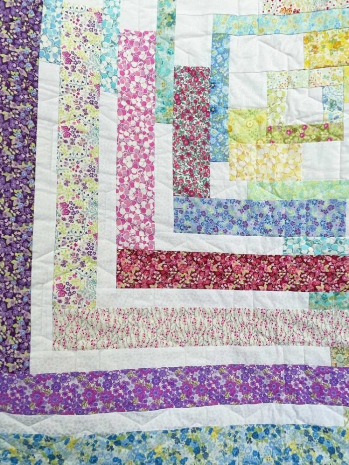 Antelope Canyon Log Cabin style floral quilt - Image 5